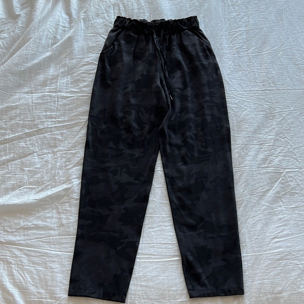 Lululemon joggers
